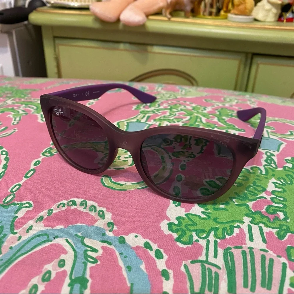 Purple Ray Ban kids Sunglasses 9068